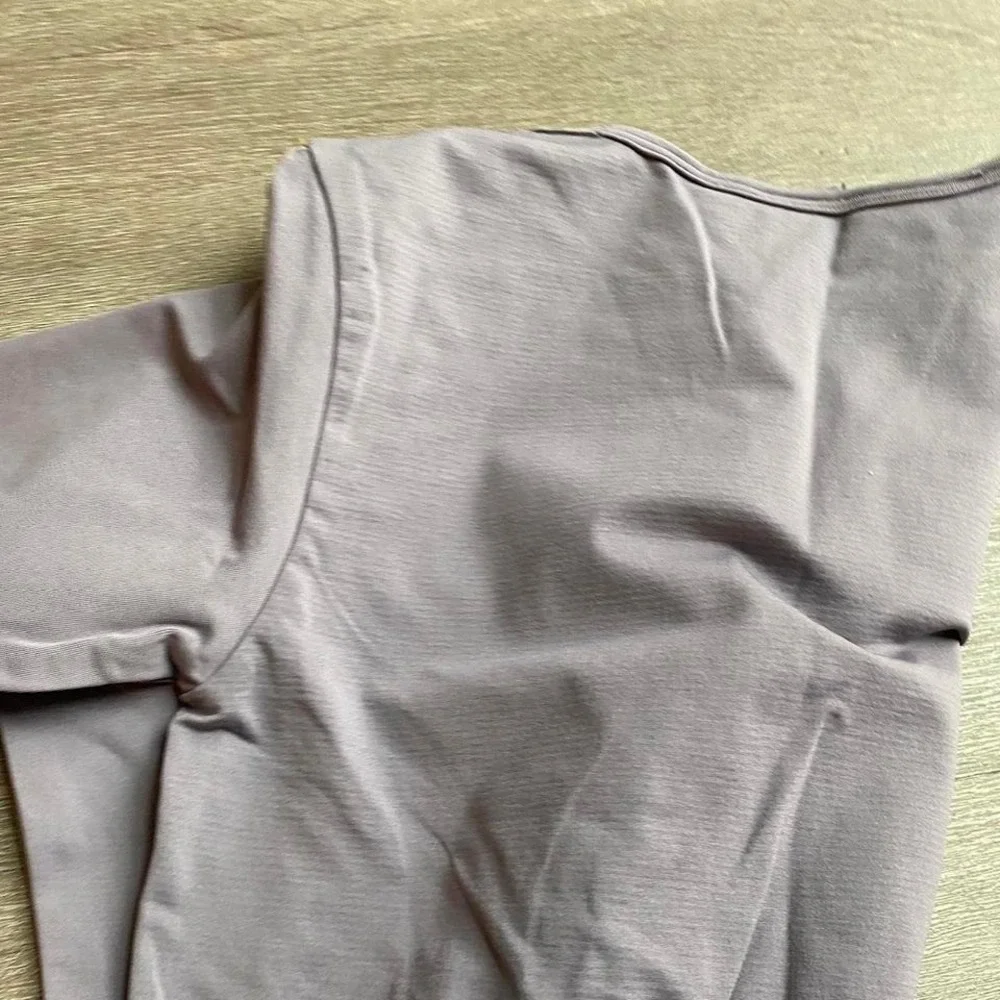 Gymshark Everyday Seamless Purple Long Sleeve Crop Top Women's Size Small Gym - Picture 6 of 7